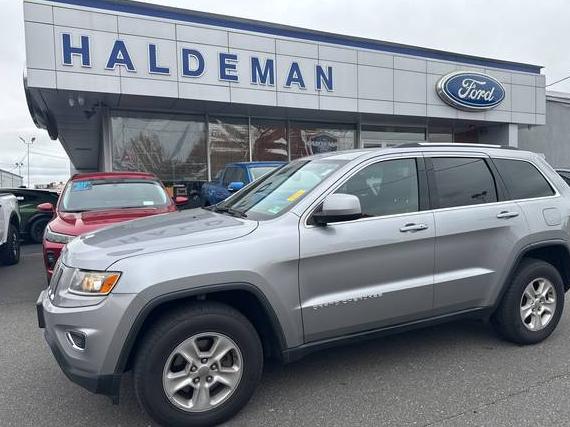 JEEP GRAND CHEROKEE 2016 1C4RJFAG1GC367212 image